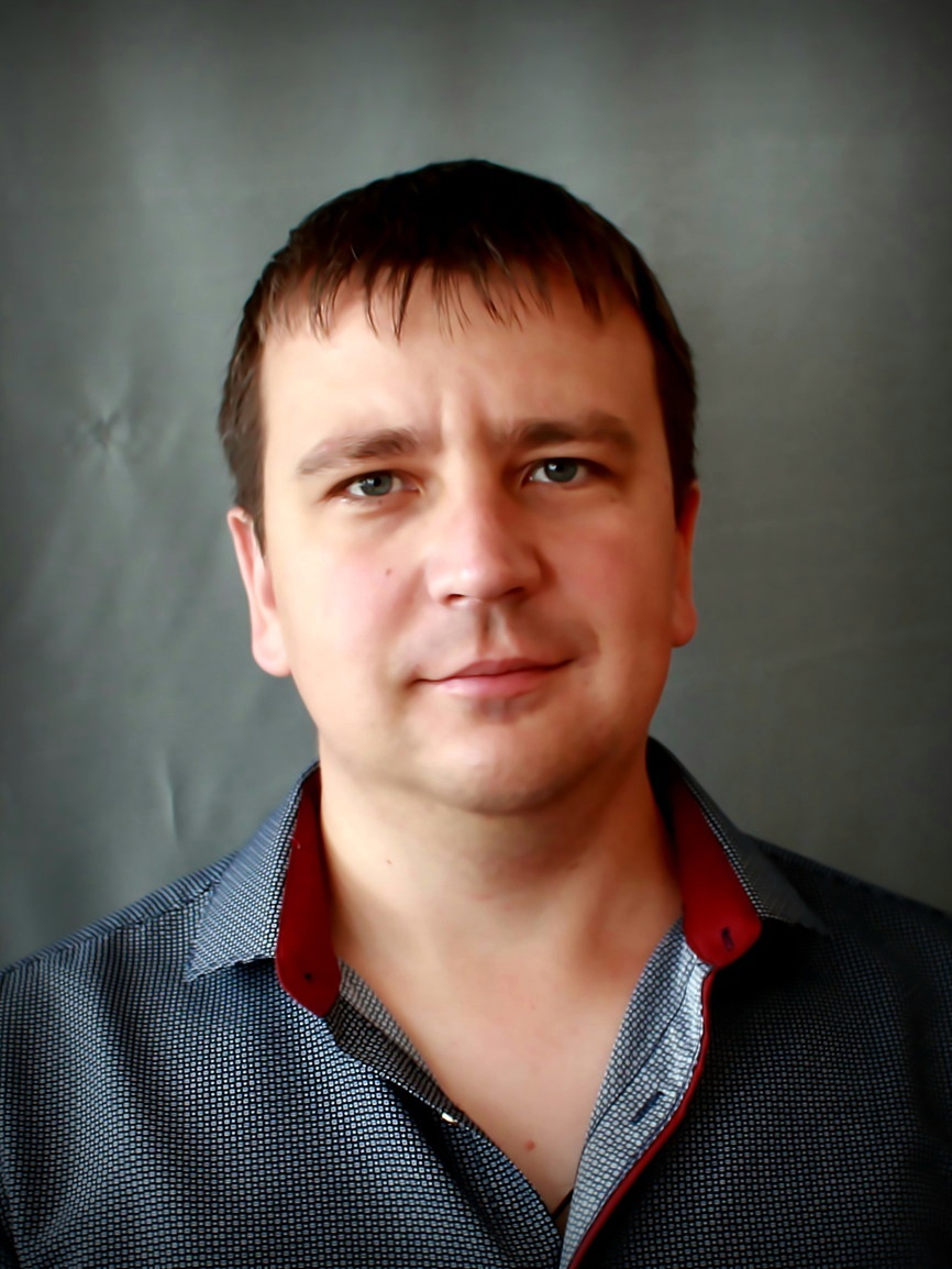 Дейниченко Александр Васильевич.